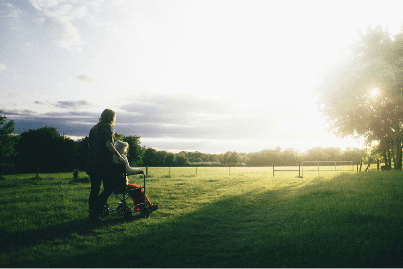 2 women in a field